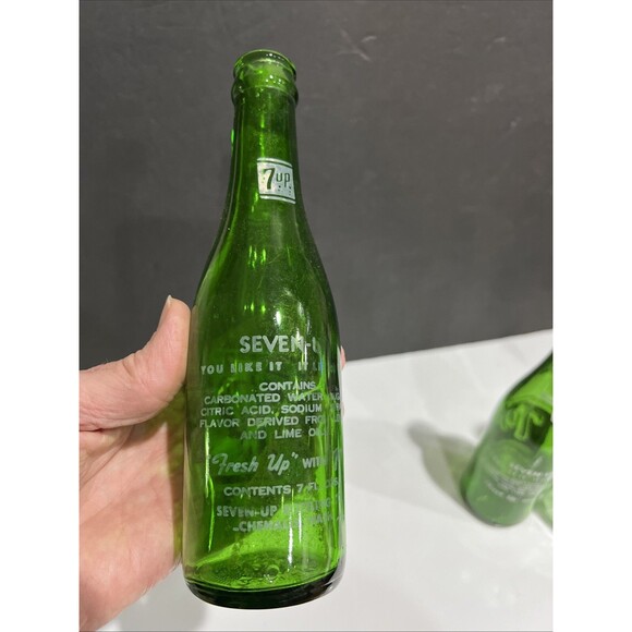 LOT WA Soda Bottles 7UP Coke-Cola Royal Crown Cola Vintage - Picture 15 of 16